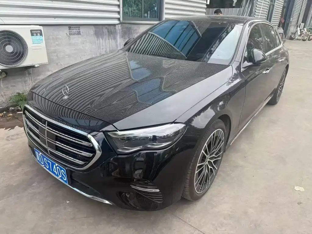 Mercedes-Benz E-Class 2025
