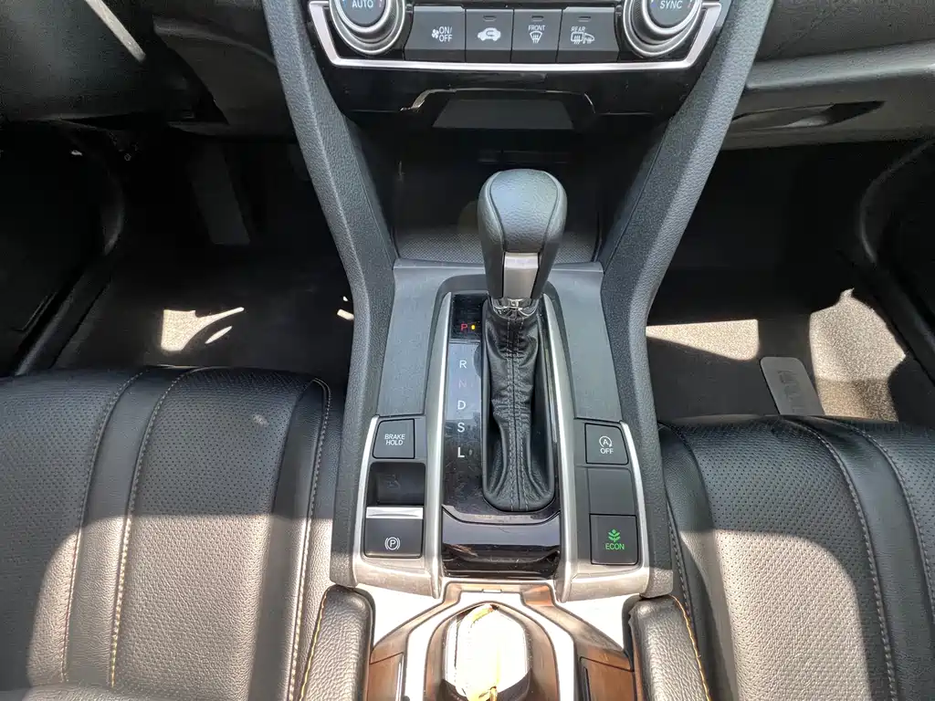 Honda Civic 2020 — фото 13