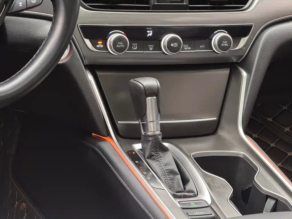 Honda Accord 2021 — фото 13