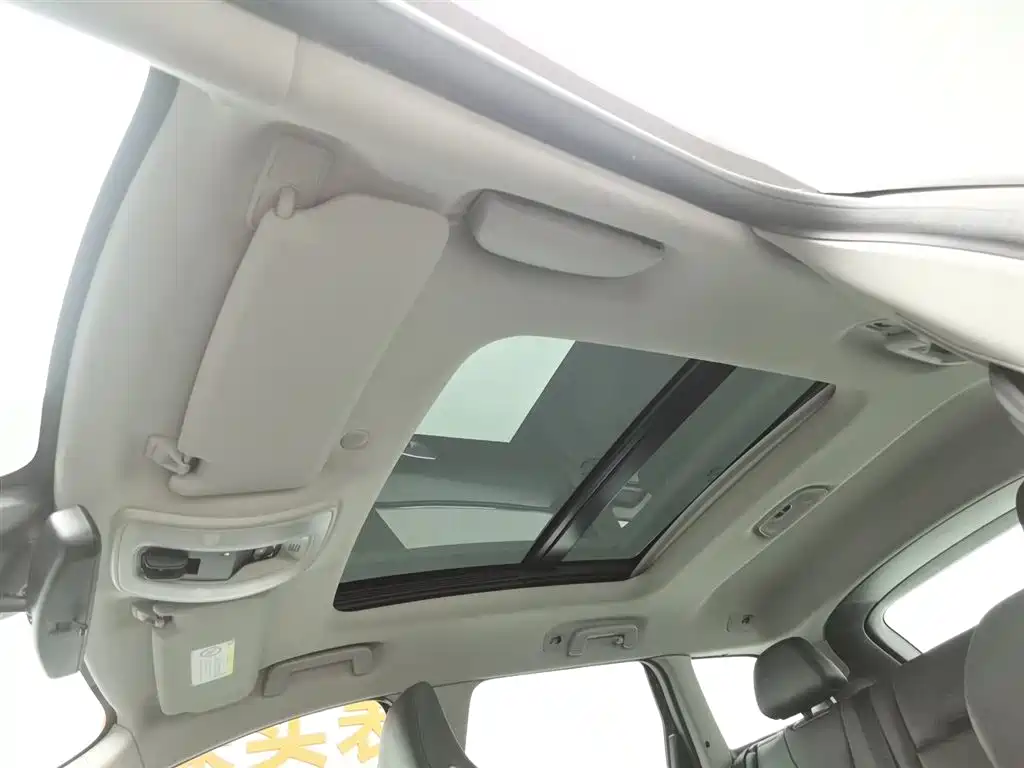 Volvo XC60 2015 — фото 14