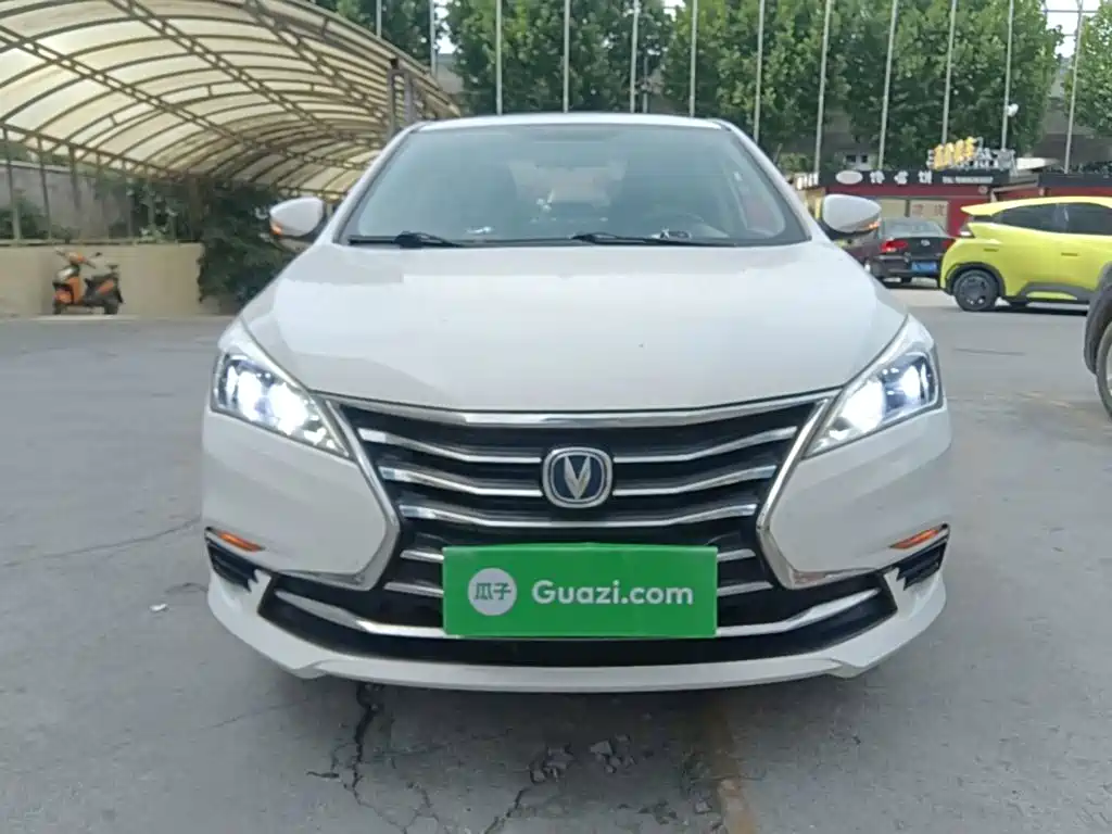 Changan Eado DT 2019 — фото 3