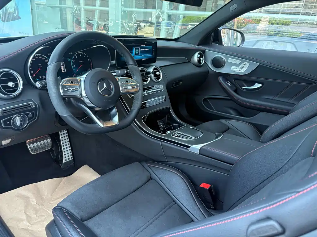 Mercedes-Benz C-Class 2023 — фото 3