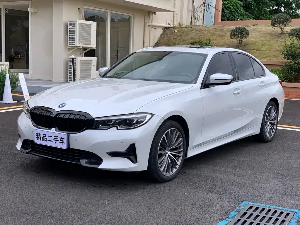 BMW 3 Series 2022