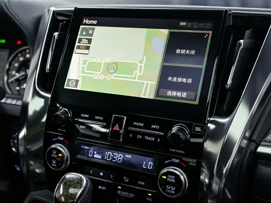 Toyota Vellfire 2021 — фото 15
