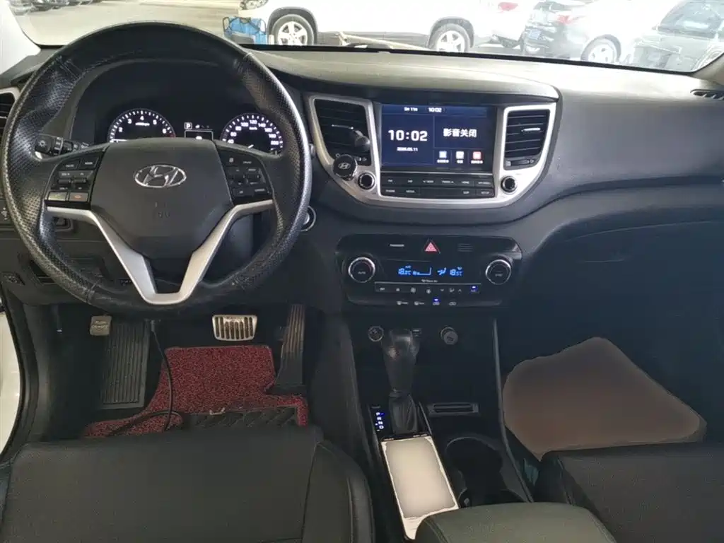 Hyundai Tucson 2017 — фото 10