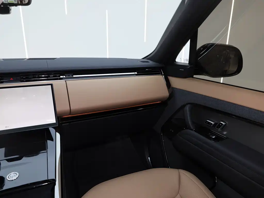 Land Rover Sport 2025 — фото 11