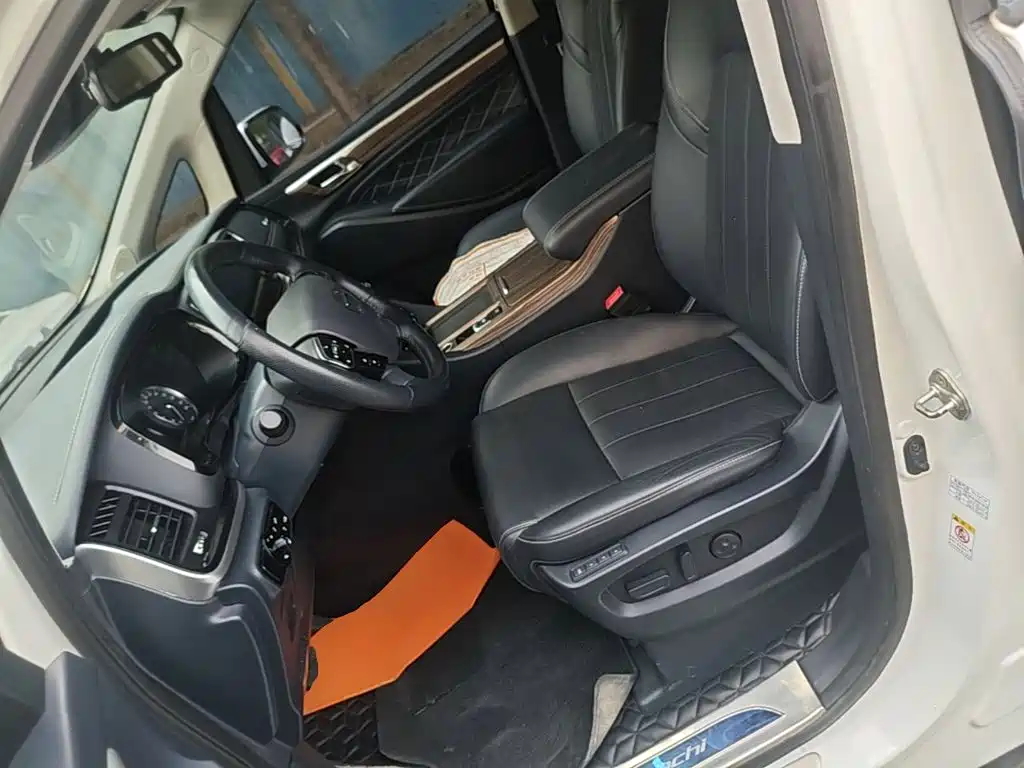 GAC Motor Trumpchi M8 2020 — фото 15