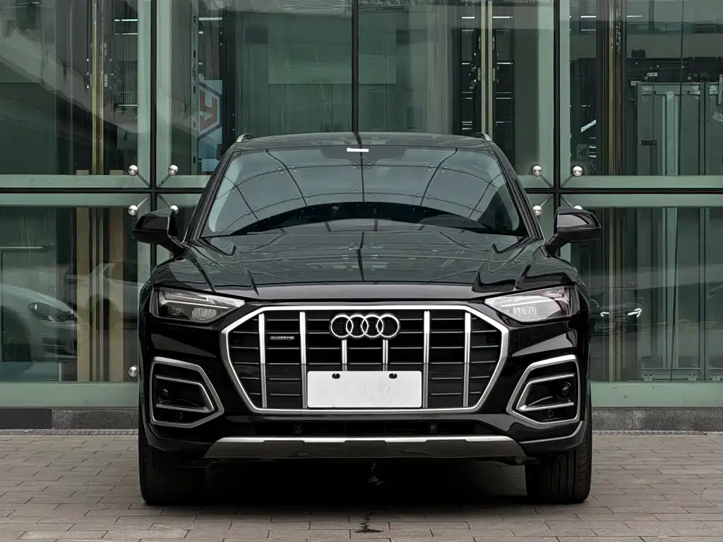 Audi Q5L 2023 — фото 2