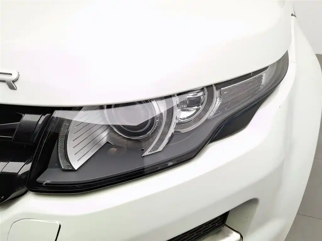 Land Rover Evoque 2015 — фото 7