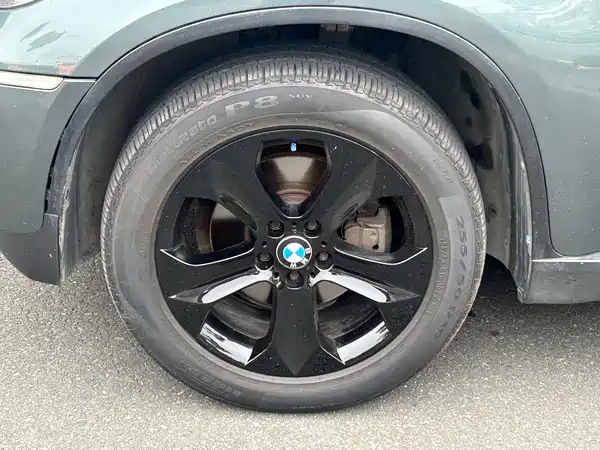 BMW X6 2011