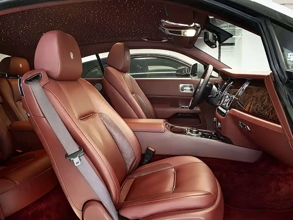 Rolls-Royce Phantom 2015 — фото 6