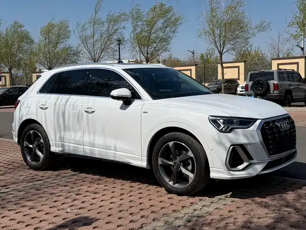 Audi Q3 2022