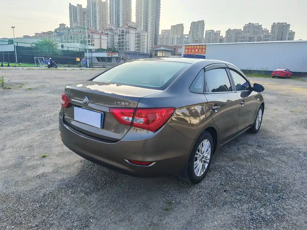 Buick Excelle 2016 — фото 15
