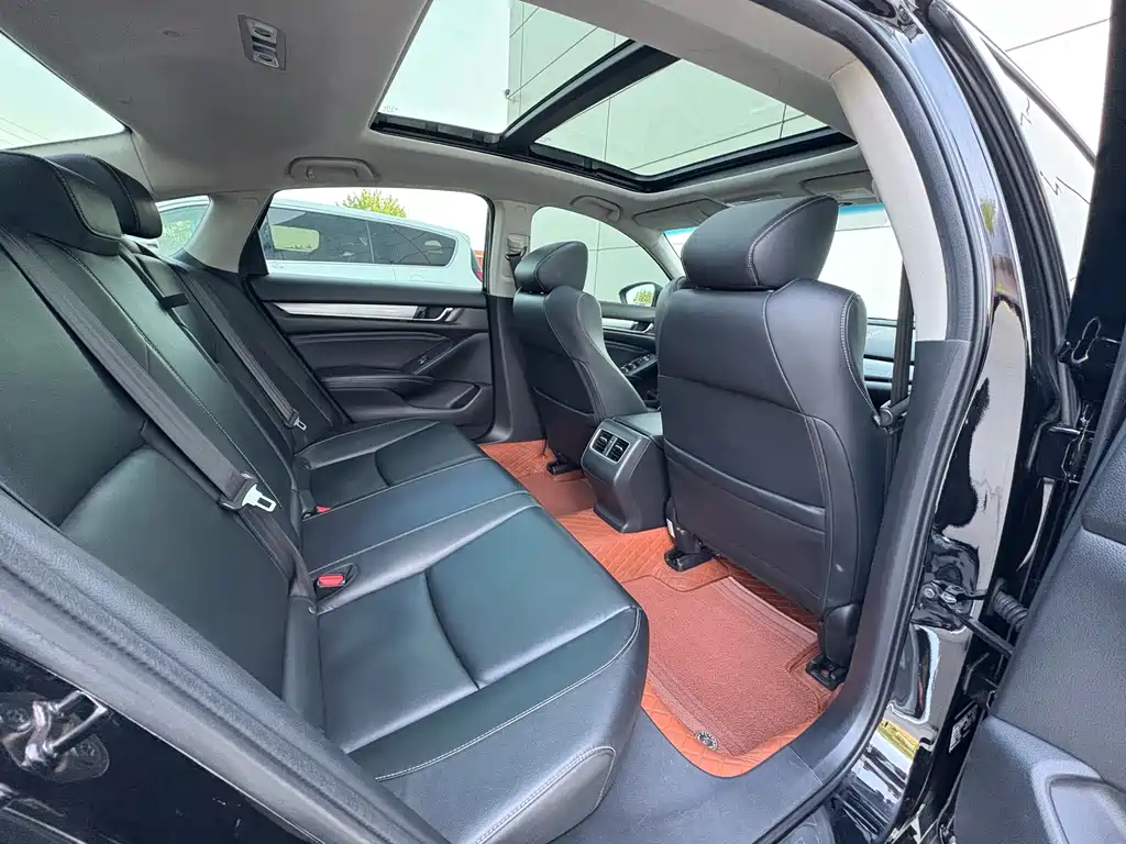 Honda Inspire 2021 — фото 12