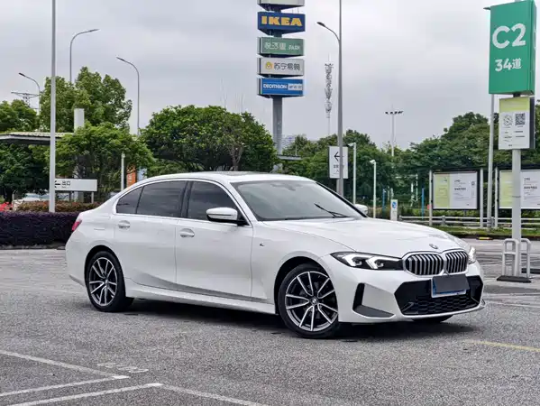 BMW 3 Series 2023
