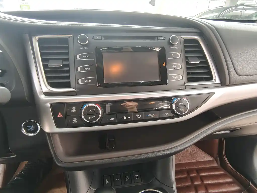 Toyota Highlander 2016 — фото 12