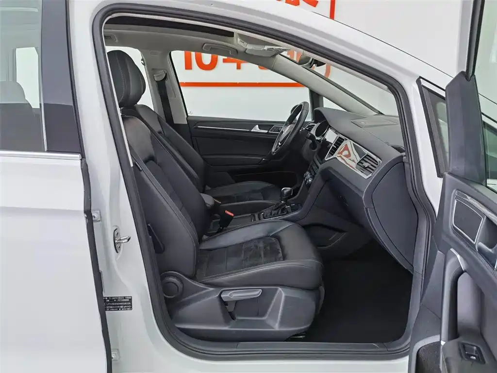 Volkswagen Golf Sportsvan 2017 — фото 13