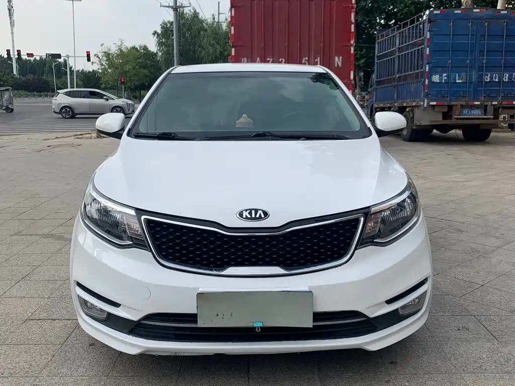 Kia K2 2015