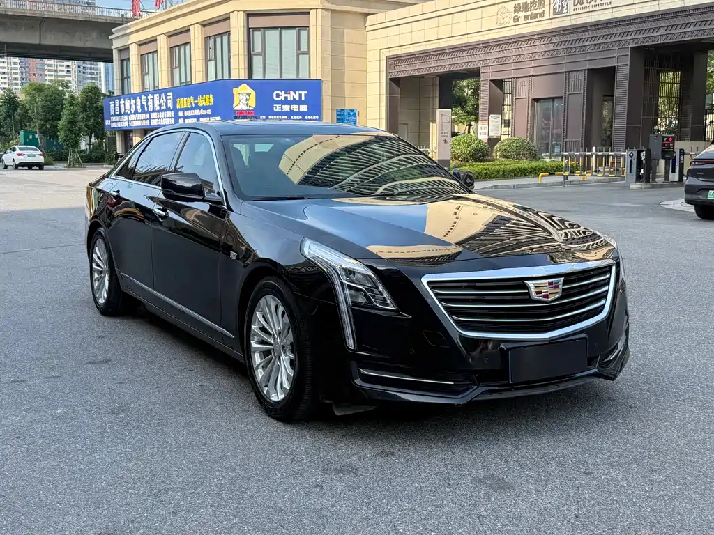 Cadillac CT6 2018 — фото 1