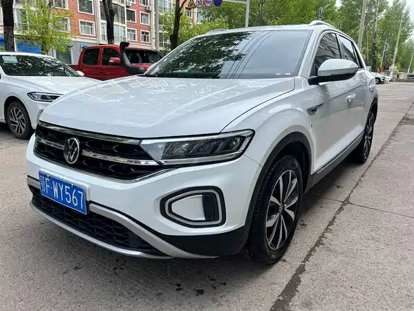Volkswagen T-Roc 2023