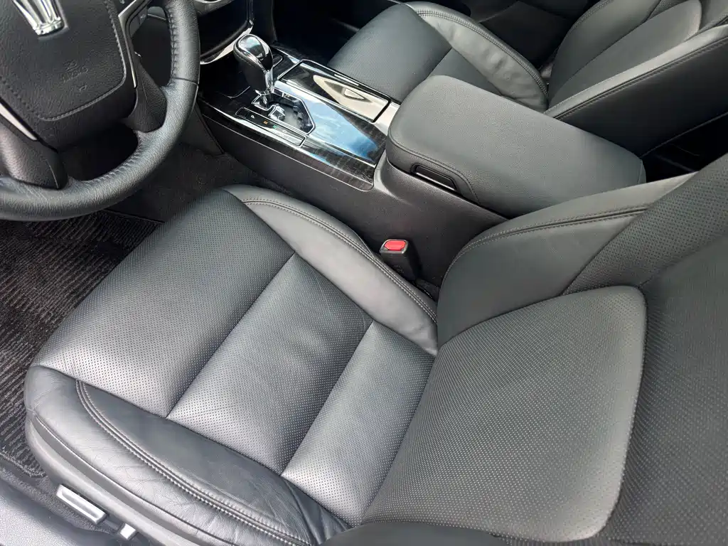 Toyota Crown 2016 — фото 13