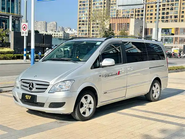 Mercedes-Benz Viano 2011
