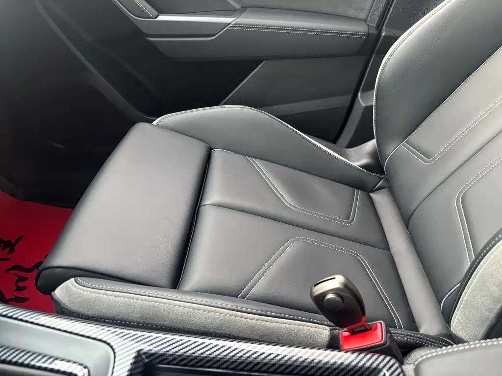Audi Q3 2023 — фото 11