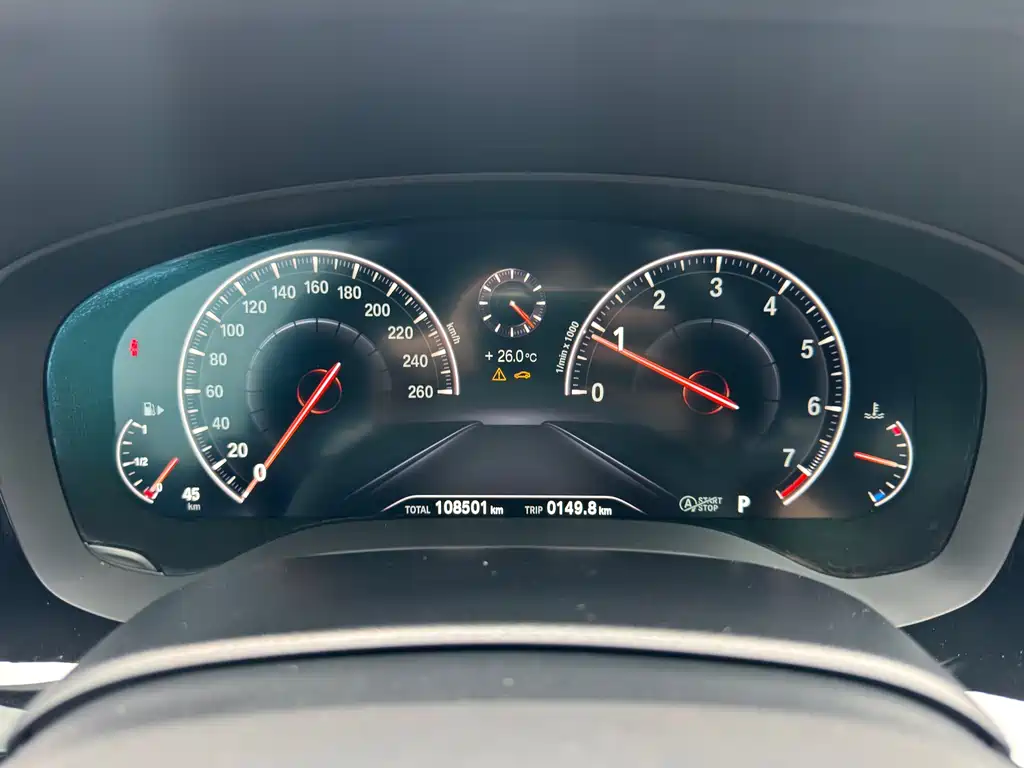 BMW 5 Series 2019 — фото 14