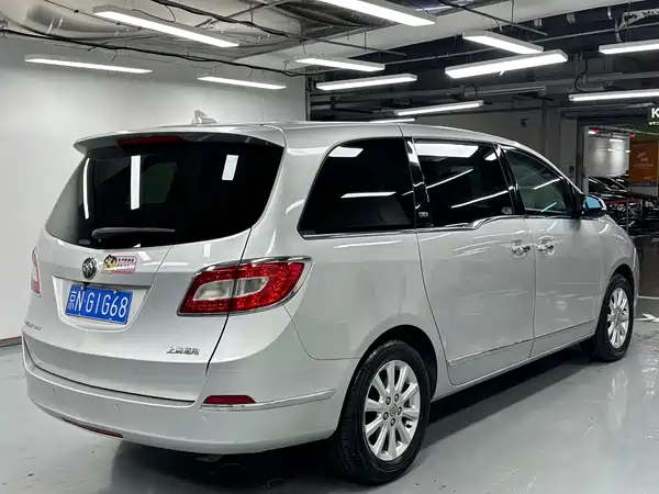 Buick GL8 2011
