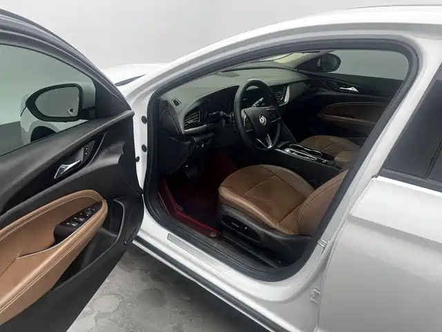 Buick Regal 2022 — фото 13