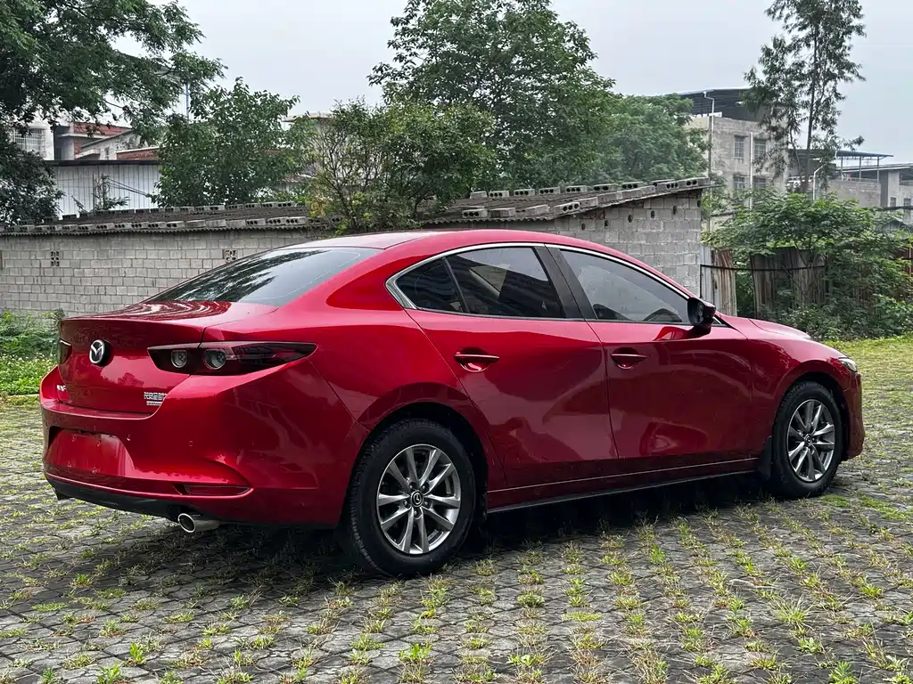 Mazda 3 Axela 2019 — фото 4