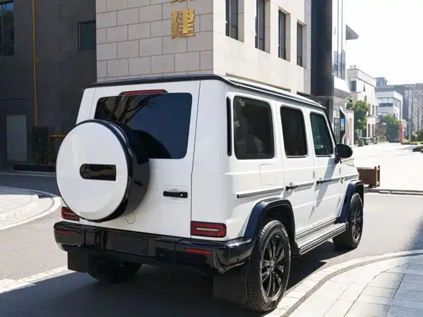 Mercedes-Benz G-Class 2024