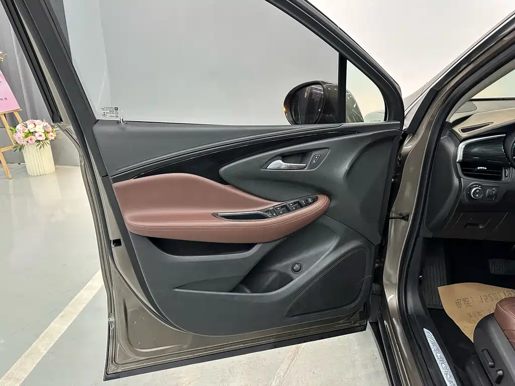 Buick Envision Plus 2020 — фото 22
