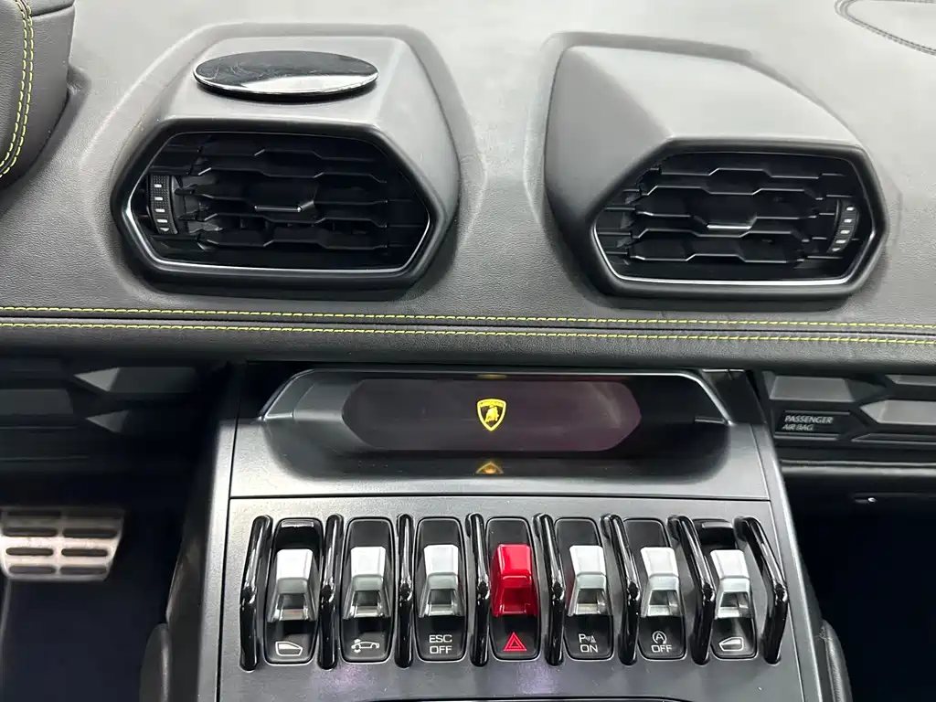 Lamborghini Huracán 2015 — фото 10