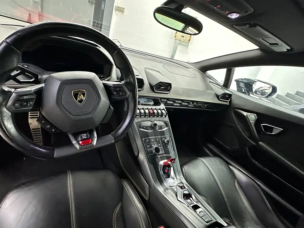 Lamborghini Huracán 2015 — фото 11