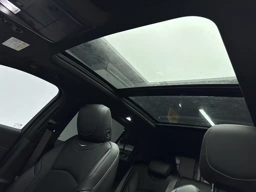 Cadillac XT4 2021 — фото 16