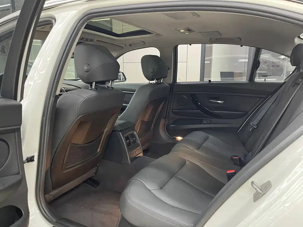 BMW 3 Series 2016