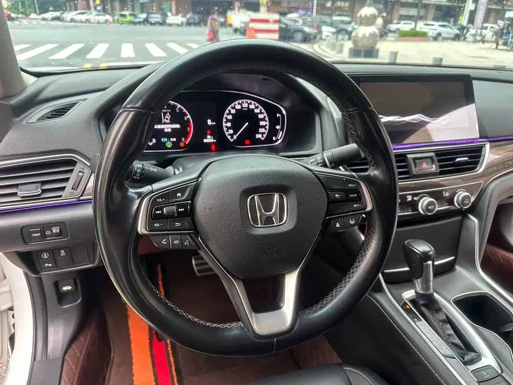Honda Accord 2022 — фото 15