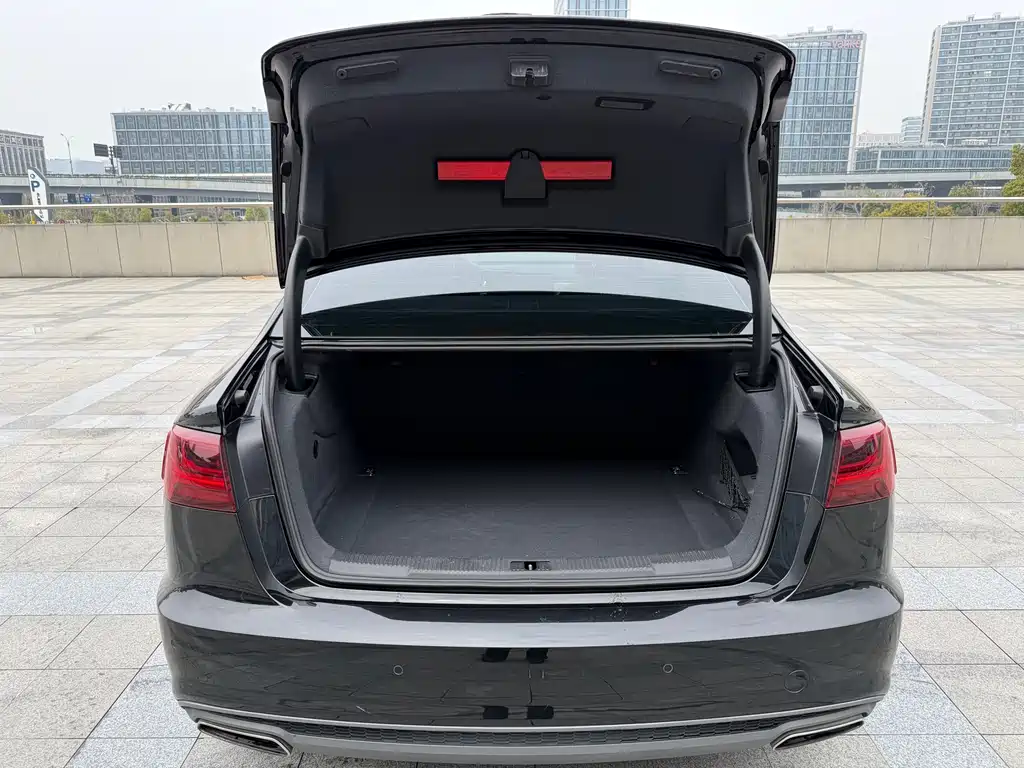 Audi A6L 2018 — фото 23