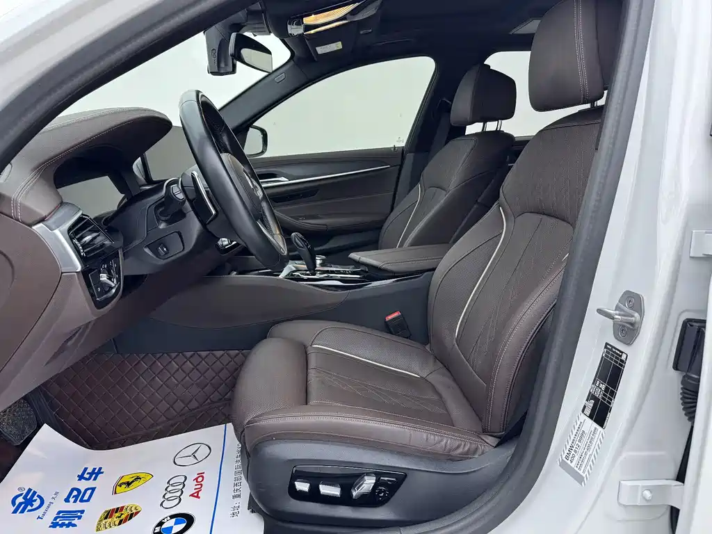 BMW 5 Series 2023 — фото 15