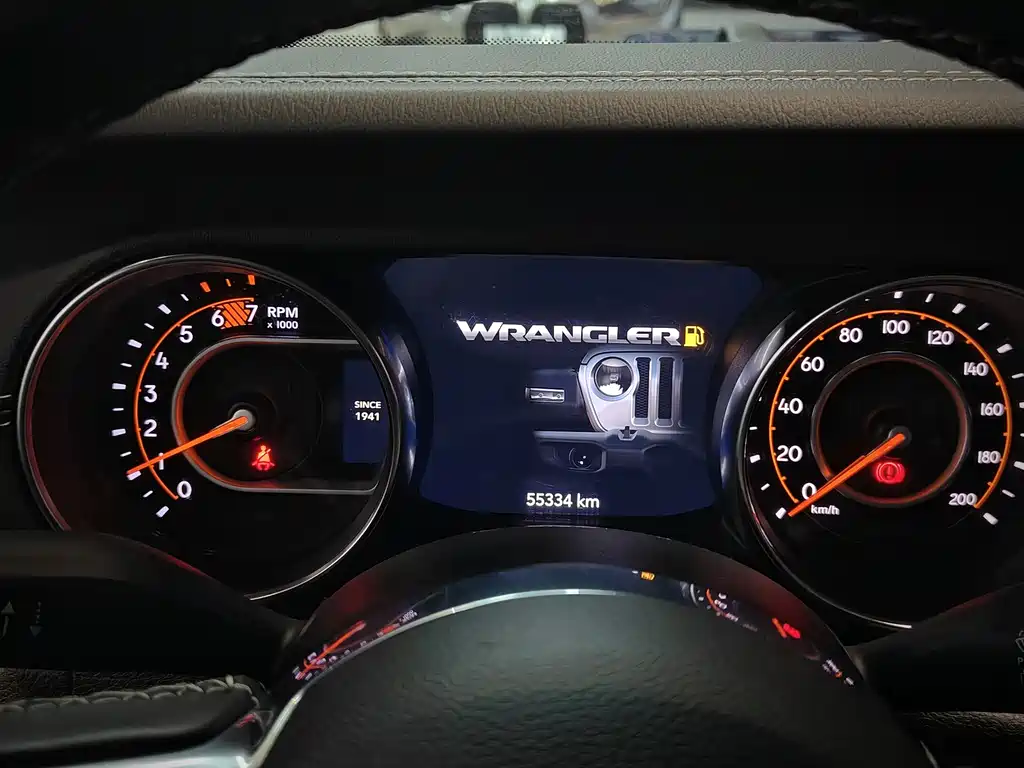 Jeep Wrangler 2020 — фото 17