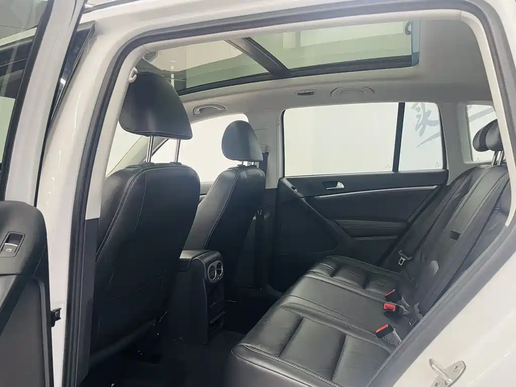 Volkswagen Tiguan 2019 — фото 10