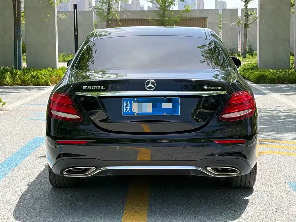 Mercedes-Benz E-Class 2018 — фото 9