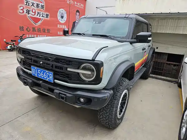 Ford Bronco 2024