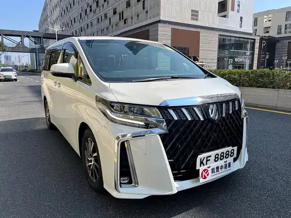 Toyota Alphard 2015