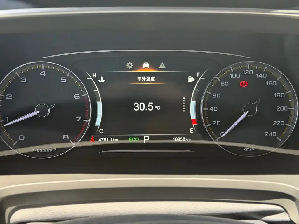 GAC Motor Trumpchi M8 2021 — фото 12
