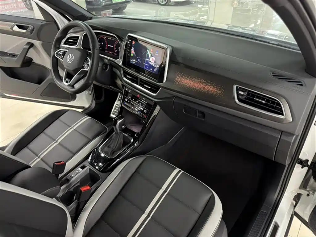 Volkswagen T-Roc 2024 — фото 19