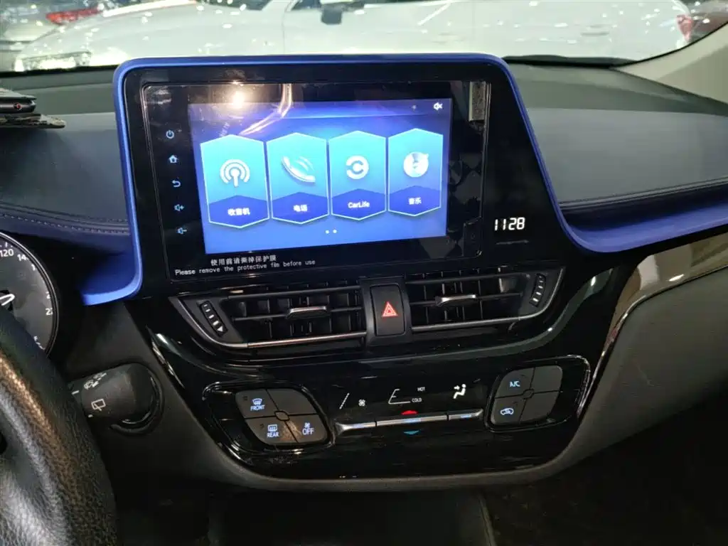Toyota C-HR 2022 — фото 12