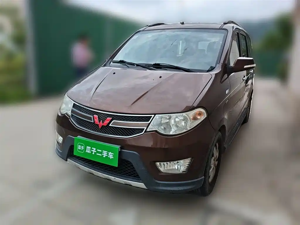 Wuling Hongguang 2015 — фото 2