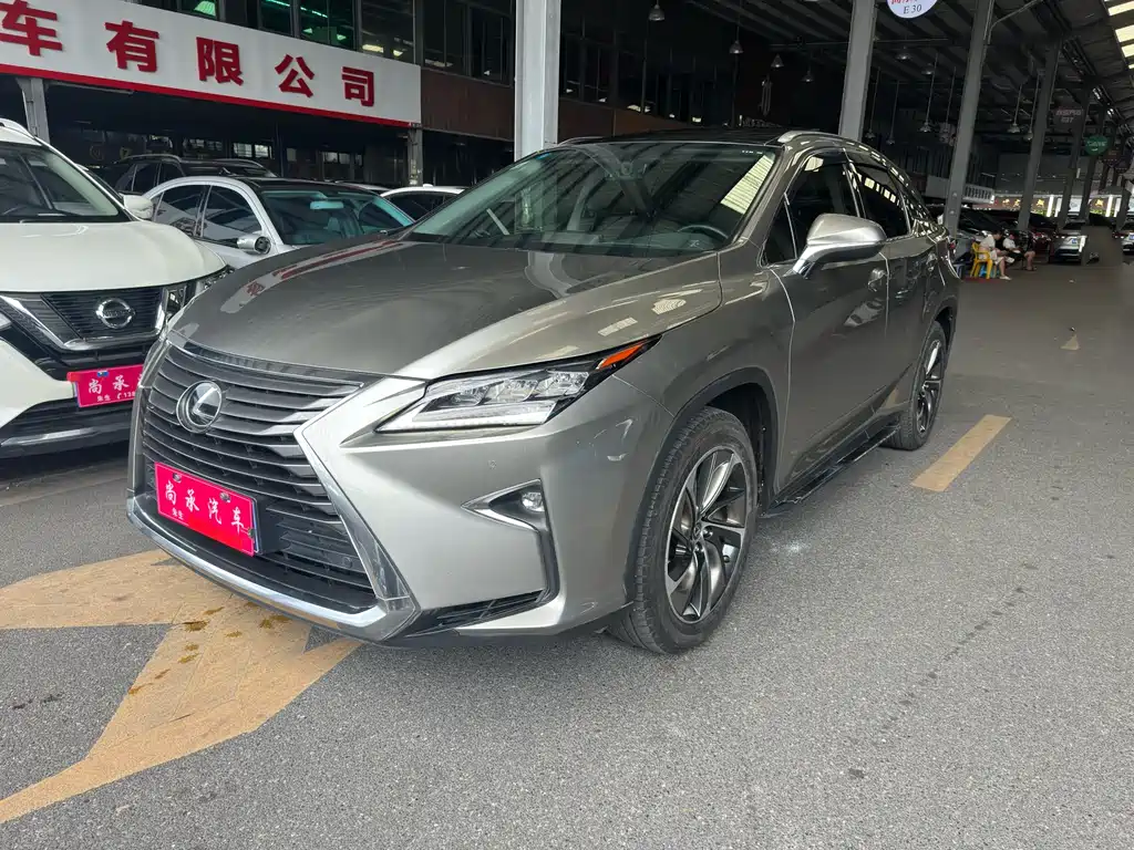 Lexus RX 2018 — фото 1